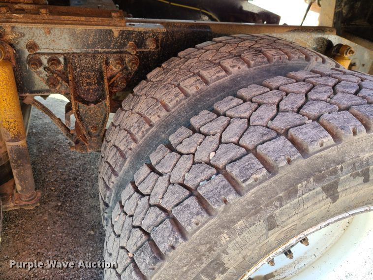 image for item GX9309 2001 Sterling A-Line  semi truck