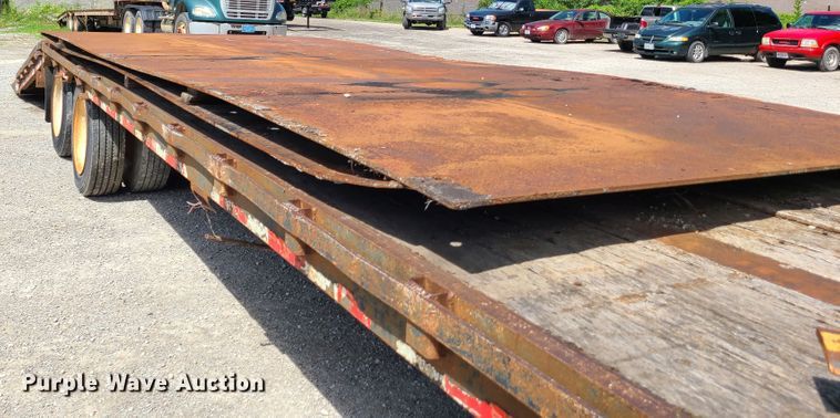 image for item GX9310 1999 Ledwell equipment trailer