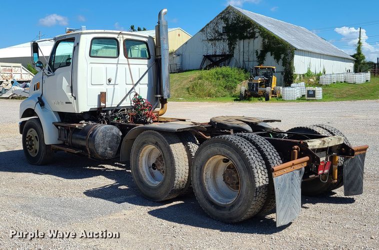 image for item GX9312 1999 Sterling A-Line  semi truck