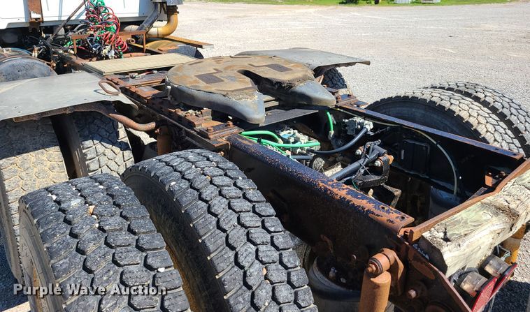 image for item GX9312 1999 Sterling A-Line  semi truck