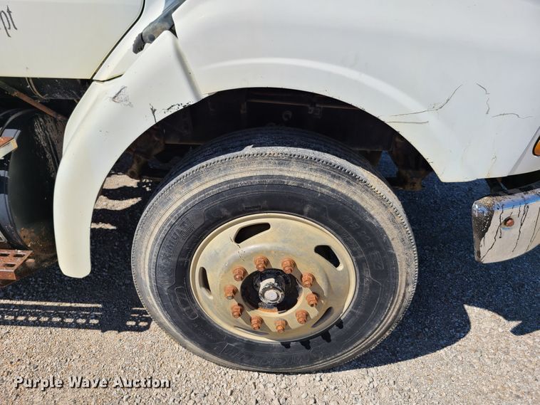 image for item GX9312 1999 Sterling A-Line  semi truck