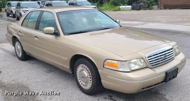 image for item GX9314 2000 Ford Crown Victoria