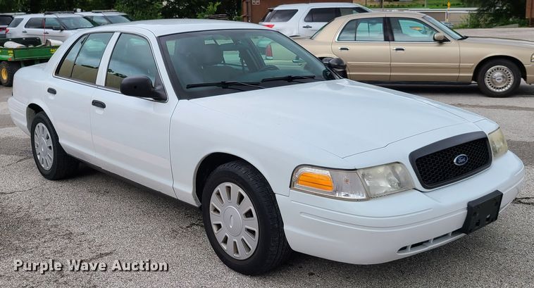image for item GX9315 2007 Ford Crown Victoria Police Interceptor