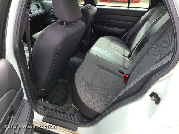 image for item GX9315 2007 Ford Crown Victoria Police Interceptor