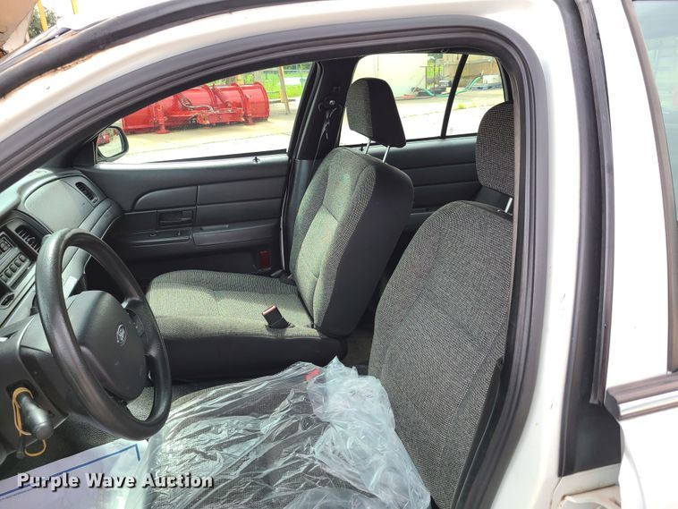 image for item GX9315 2007 Ford Crown Victoria Police Interceptor