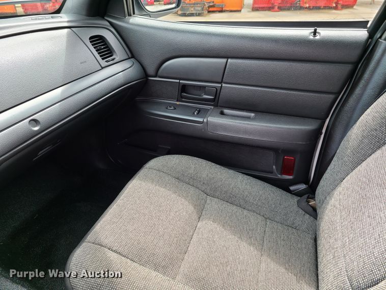 image for item GX9315 2007 Ford Crown Victoria Police Interceptor