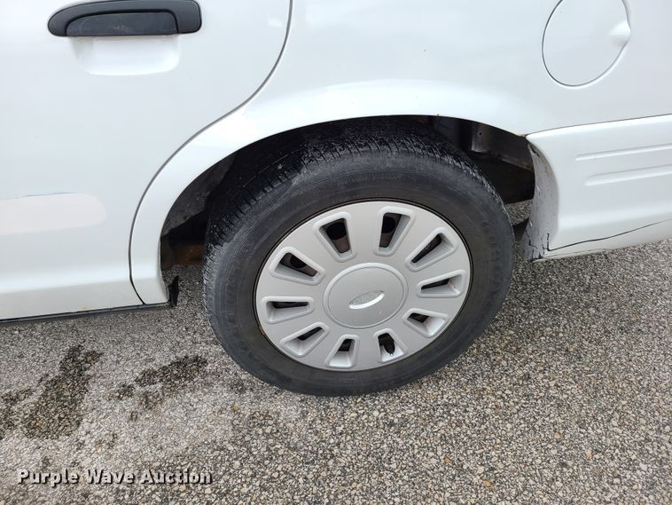 image for item GX9315 2007 Ford Crown Victoria Police Interceptor