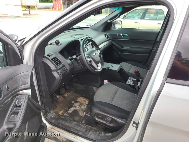 image for item GX9316 2015 Ford Explorer Police Interceptor  SUV