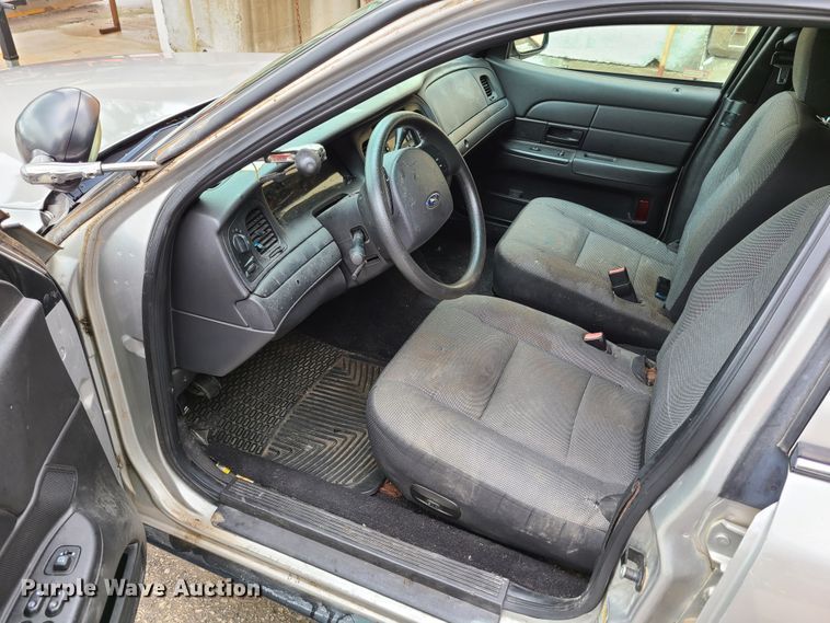 image for item GX9318 2008 Ford Crown Victoria Police Interceptor