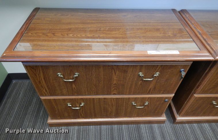 image for item HA9358 (2) wood file cabinets