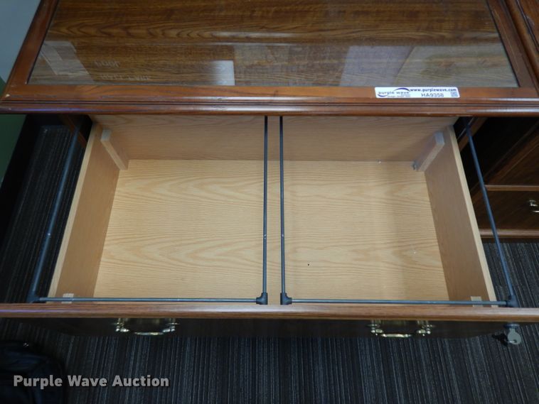 image for item HA9358 (2) wood file cabinets