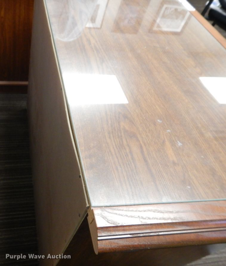 image for item HA9358 (2) wood file cabinets