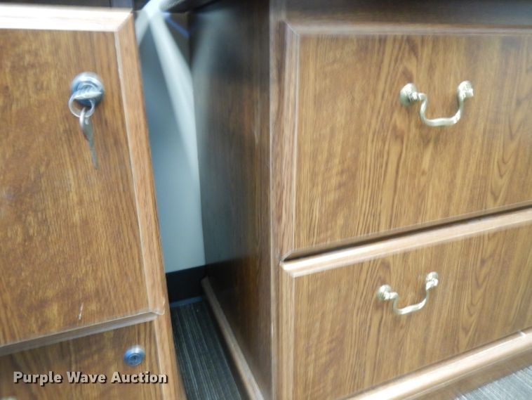 image for item HA9358 (2) wood file cabinets