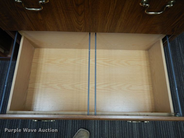 image for item HA9358 (2) wood file cabinets