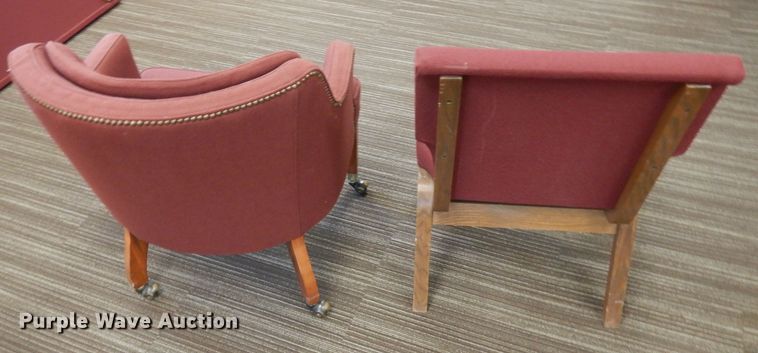 image for item HA9363 (4) chairs