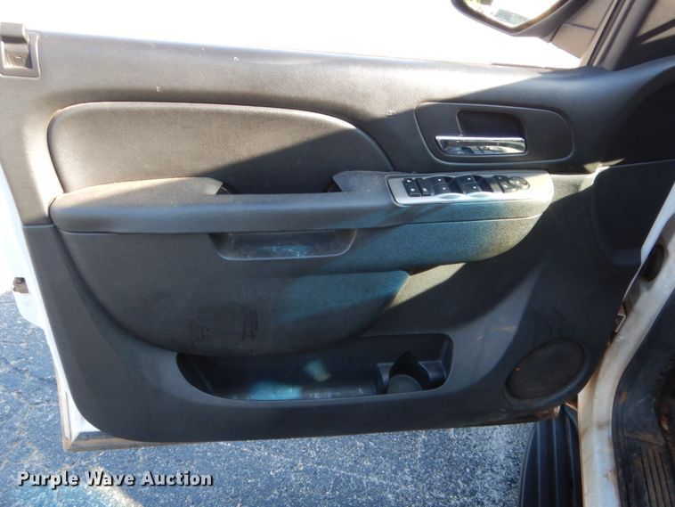 image for item HB9313 2013 Chevrolet Tahoe Police  SUV