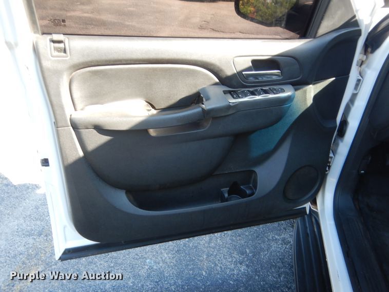 image for item HB9315 2012 Chevrolet Tahoe Police  SUV