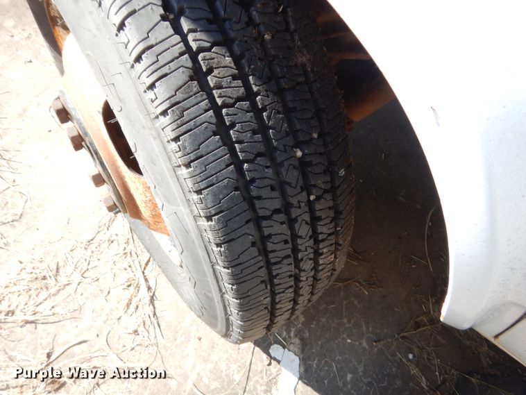 image for item HB9316 1981 Chevrolet G30  shuttle bus