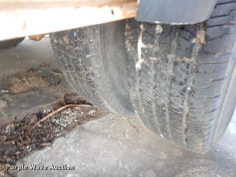 image for item HB9316 1981 Chevrolet G30  shuttle bus