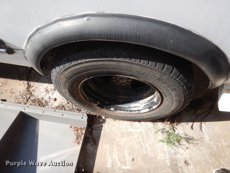 image for item HB9316 1981 Chevrolet G30  shuttle bus