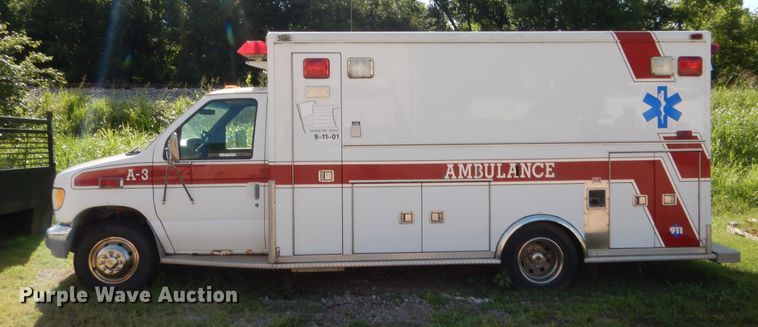image for item HB9317 1995 Ford Econoline E350  ambulance