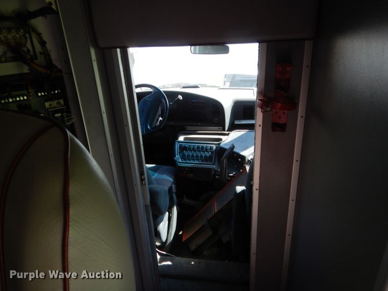 image for item HB9317 1995 Ford Econoline E350  ambulance