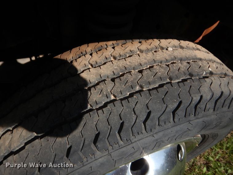 image for item HB9317 1995 Ford Econoline E350  ambulance