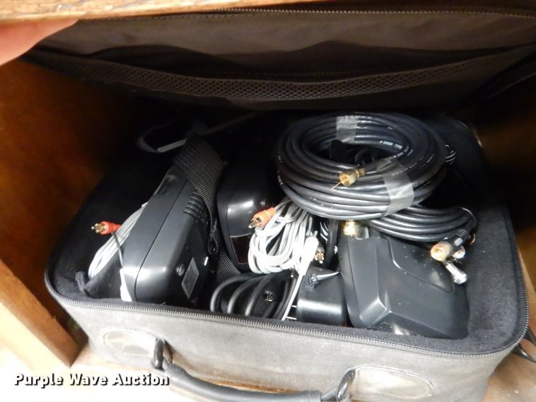 image for item HB9319 Electronics