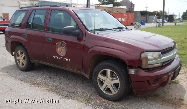 image for item HB9321 2004 Chevrolet TrailBlazer  SUV