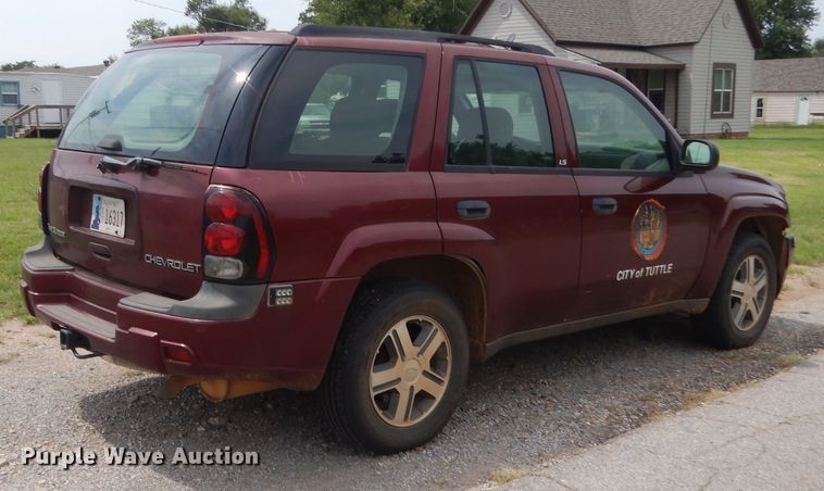 image for item HB9321 2004 Chevrolet TrailBlazer  SUV