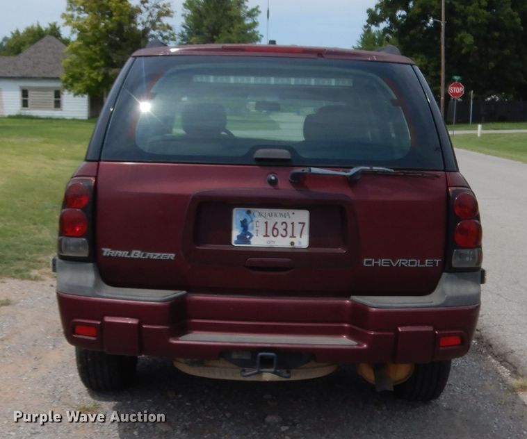 image for item HB9321 2004 Chevrolet TrailBlazer  SUV