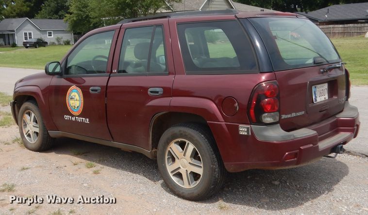 image for item HB9321 2004 Chevrolet TrailBlazer  SUV