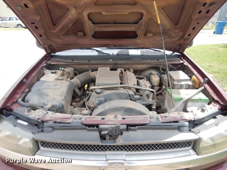 image for item HB9321 2004 Chevrolet TrailBlazer  SUV