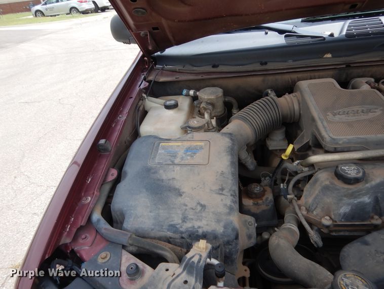 image for item HB9321 2004 Chevrolet TrailBlazer  SUV