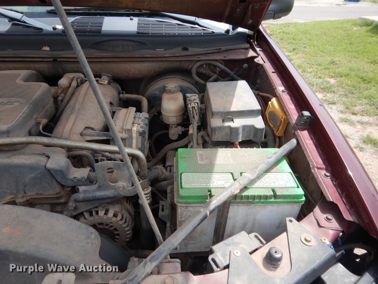 image for item HB9321 2004 Chevrolet TrailBlazer  SUV