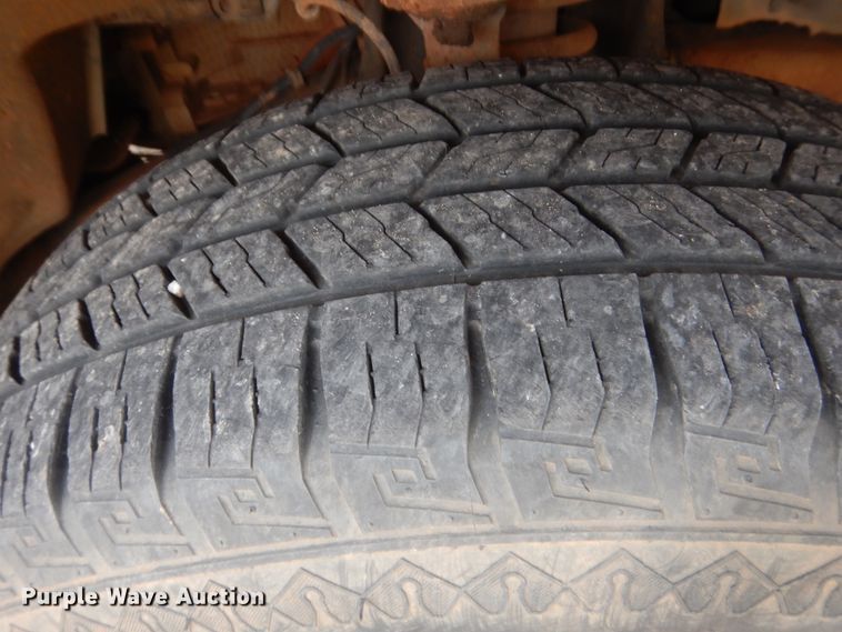 image for item HB9321 2004 Chevrolet TrailBlazer  SUV