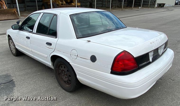 image for item HG9216 2009 Ford Crown Victoria Police Interceptor
