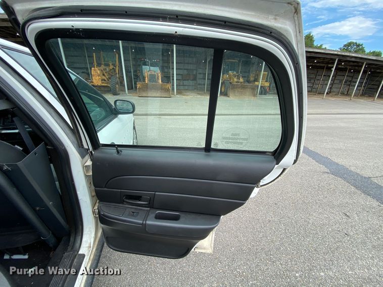 image for item HG9216 2009 Ford Crown Victoria Police Interceptor