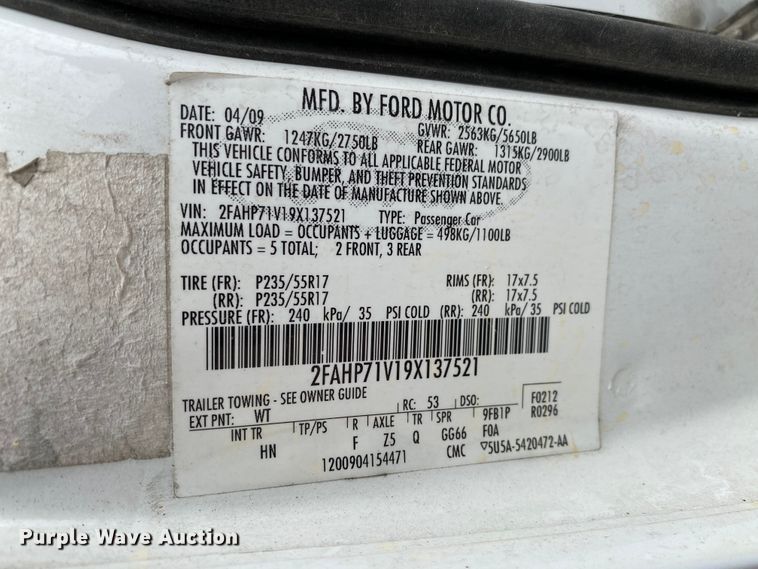 image for item HG9216 2009 Ford Crown Victoria Police Interceptor