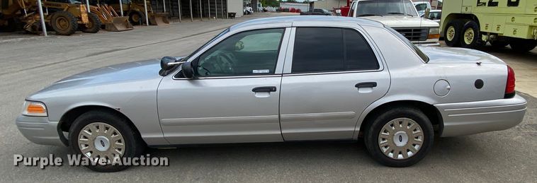 image for item HG9219 2005 Ford Crown Victoria Police Interceptor