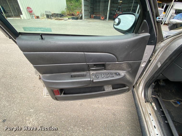 image for item HG9219 2005 Ford Crown Victoria Police Interceptor