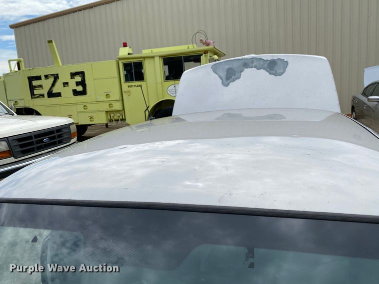 image for item HG9219 2005 Ford Crown Victoria Police Interceptor