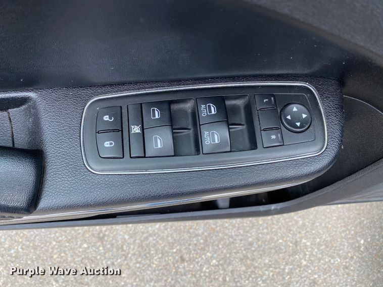 image for item HG9220 2011 Dodge Charger Police