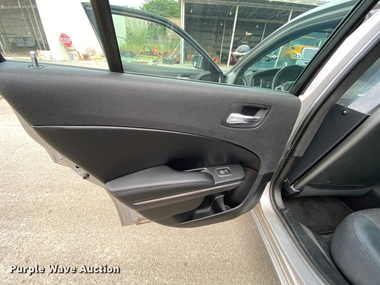 image for item HG9220 2011 Dodge Charger Police