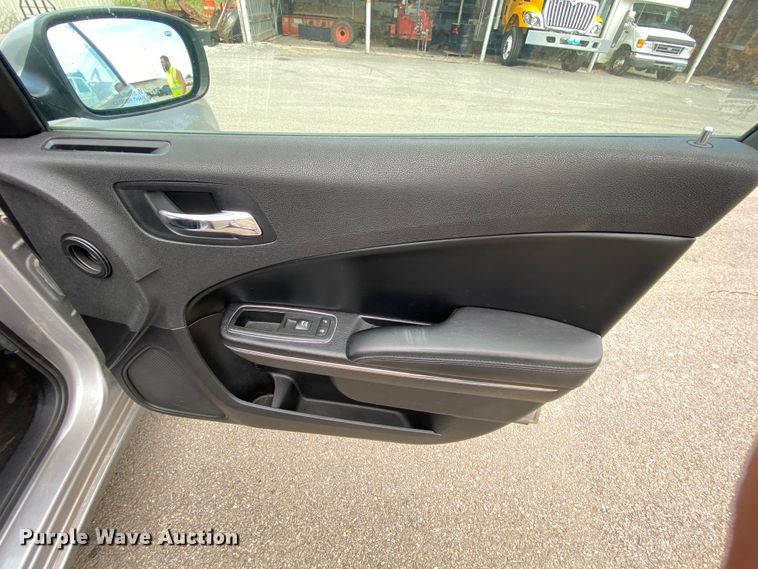 image for item HG9220 2011 Dodge Charger Police