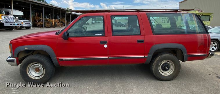 image for item HG9221 1997 Chevrolet Suburban K2500  SUV