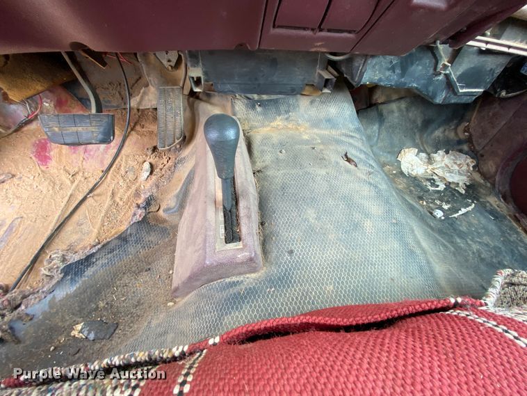 image for item HG9221 1997 Chevrolet Suburban K2500  SUV