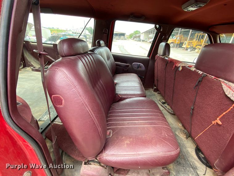 image for item HG9221 1997 Chevrolet Suburban K2500  SUV