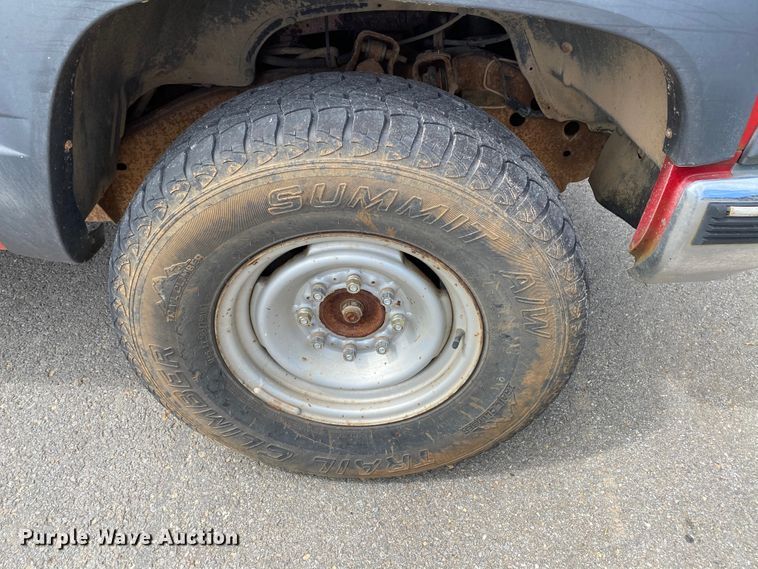 image for item HG9221 1997 Chevrolet Suburban K2500  SUV