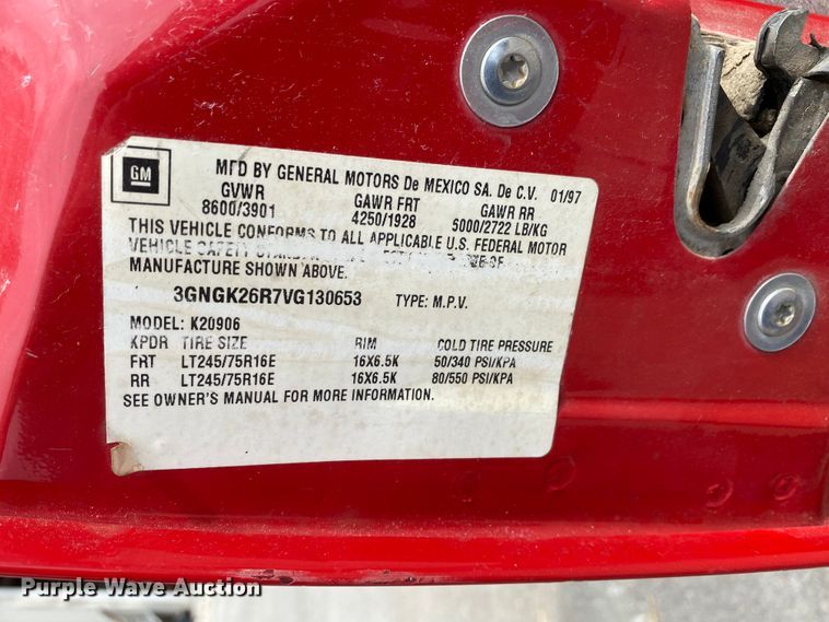 image for item HG9221 1997 Chevrolet Suburban K2500  SUV